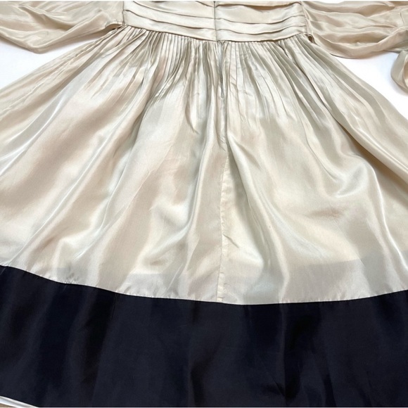 BCBGMaxAzria 100% Silk Color-block Pleated Fit & Flare Cocktail Dress - Picture 5 of 10